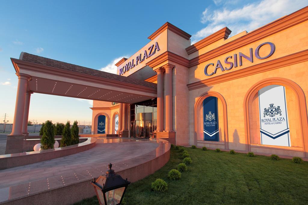Royal Plaza Hotel And Casino Kapčagaj Exteriér fotografie